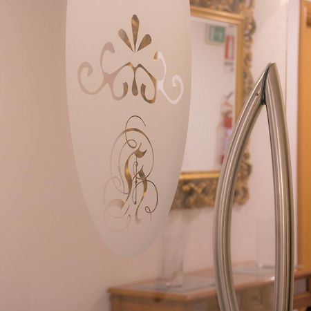 Ruggiero Park Hotel Валло-делла-Луканія Екстер'єр фото