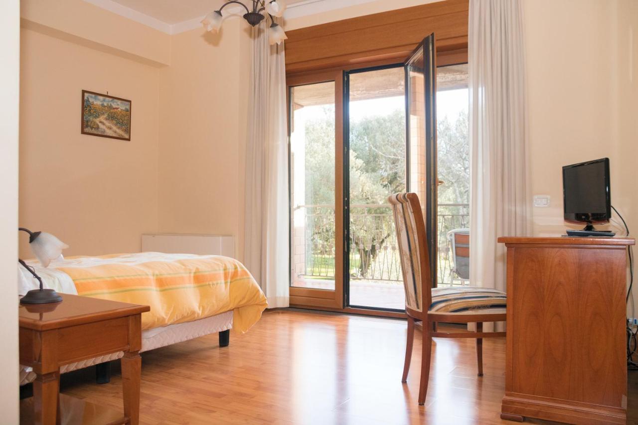 Ruggiero Park Hotel Валло-делла-Луканія Екстер'єр фото