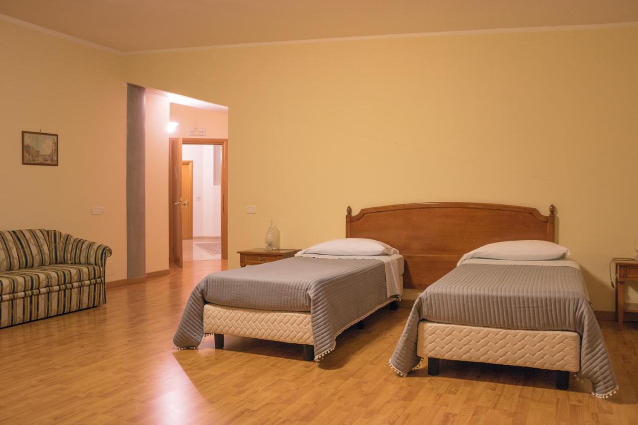 Ruggiero Park Hotel Валло-делла-Луканія Екстер'єр фото