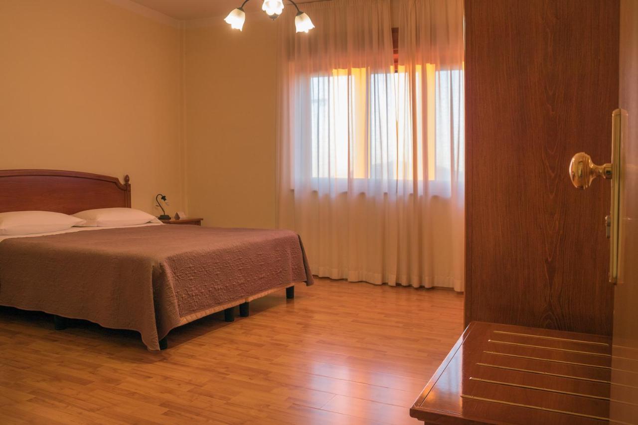 Ruggiero Park Hotel Валло-делла-Луканія Екстер'єр фото